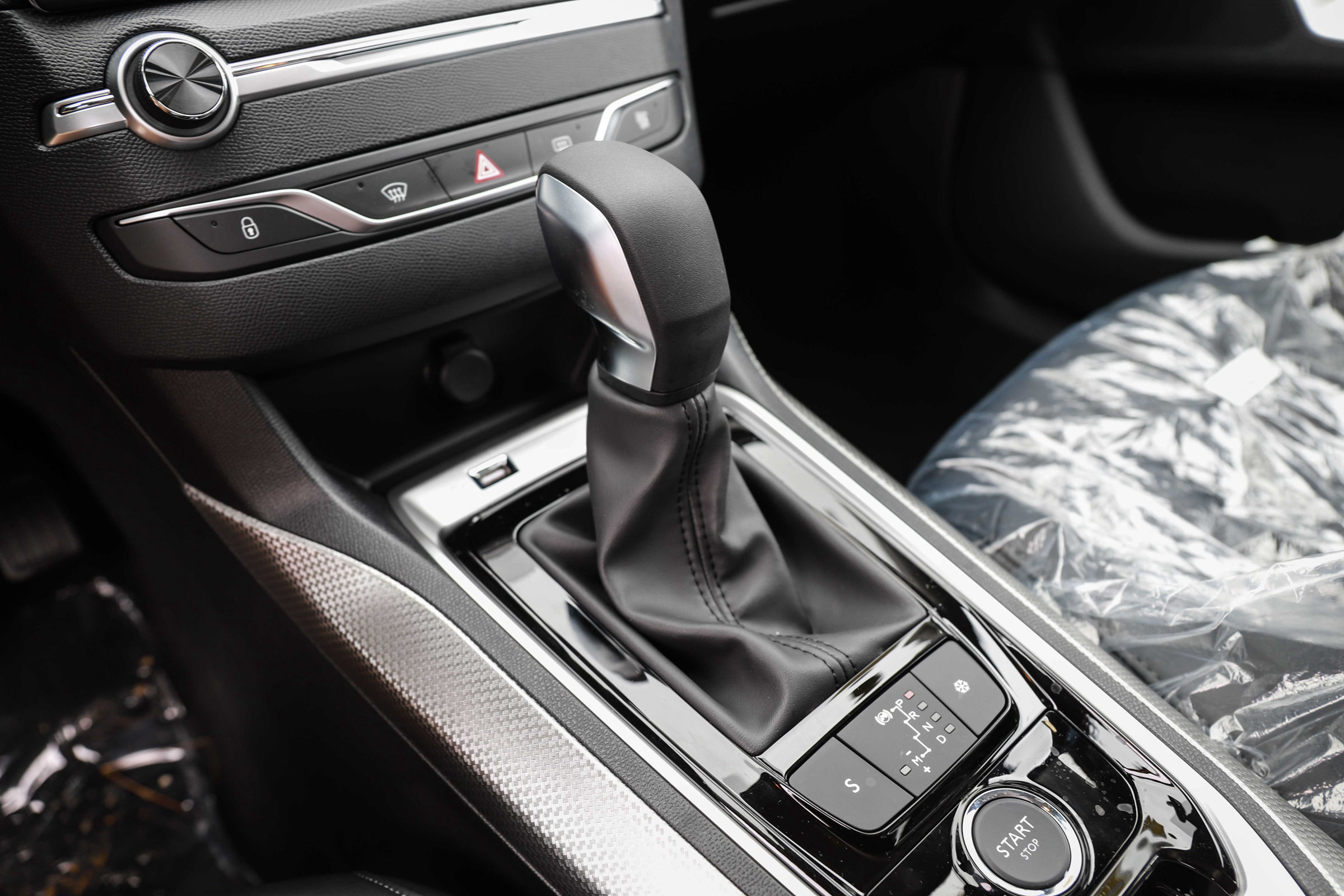 老款408标致跑了19万公里值得买吗,11款标致408跑了15万公里值得买吗