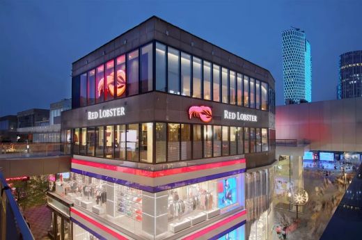 半年盈利稳坐利润王,半年吸金30亿