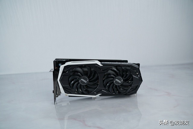 沉默是金~NZXTH700黑金电脑水冷装机秀