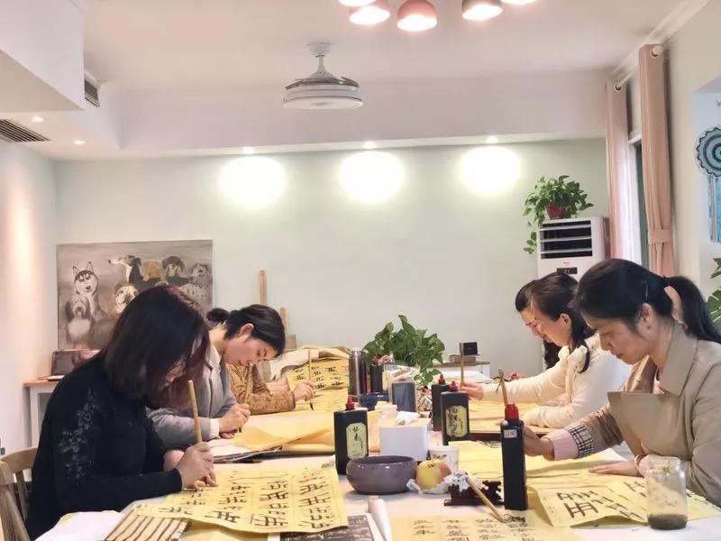 长沙市零基础油画培训,成人零基础学画油画