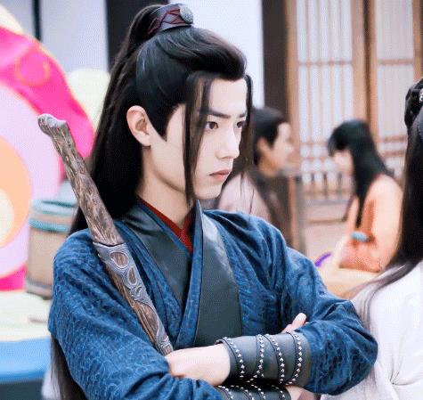 肖战绝世侧颜,肖战绝美回眸