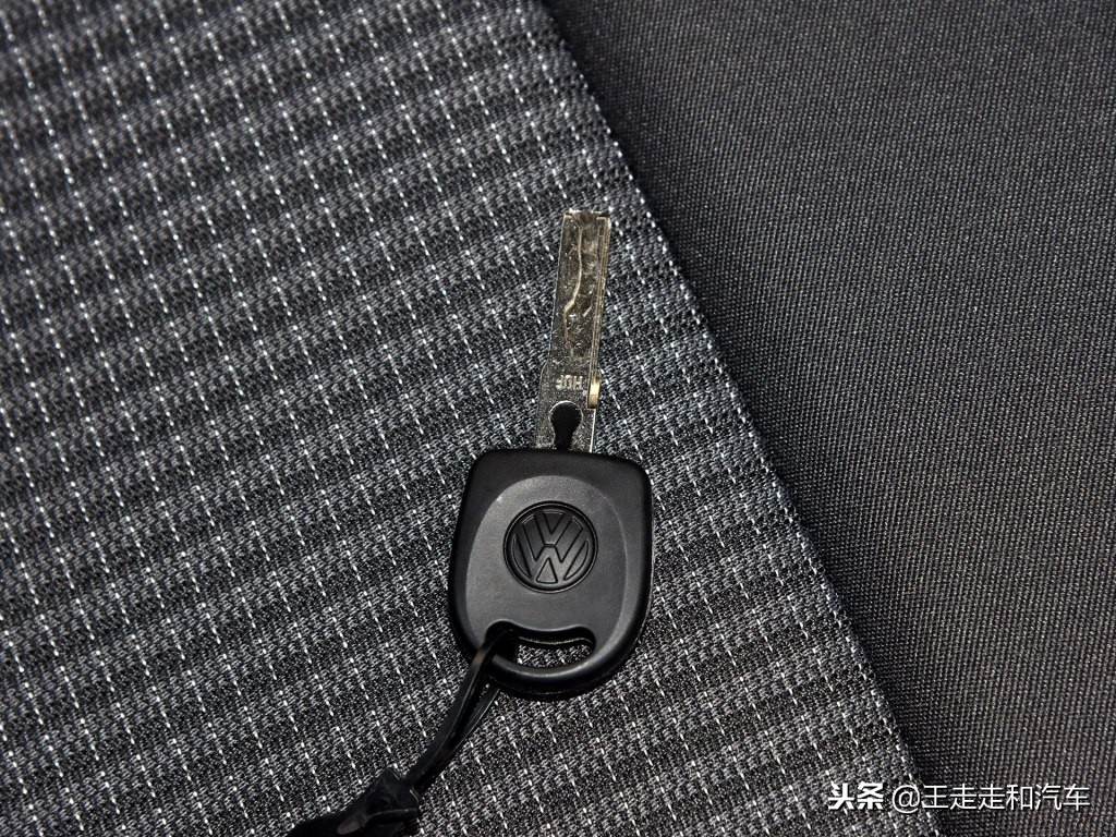 桑塔纳铁轮毂是多少寸,铁轮毂老款桑塔纳