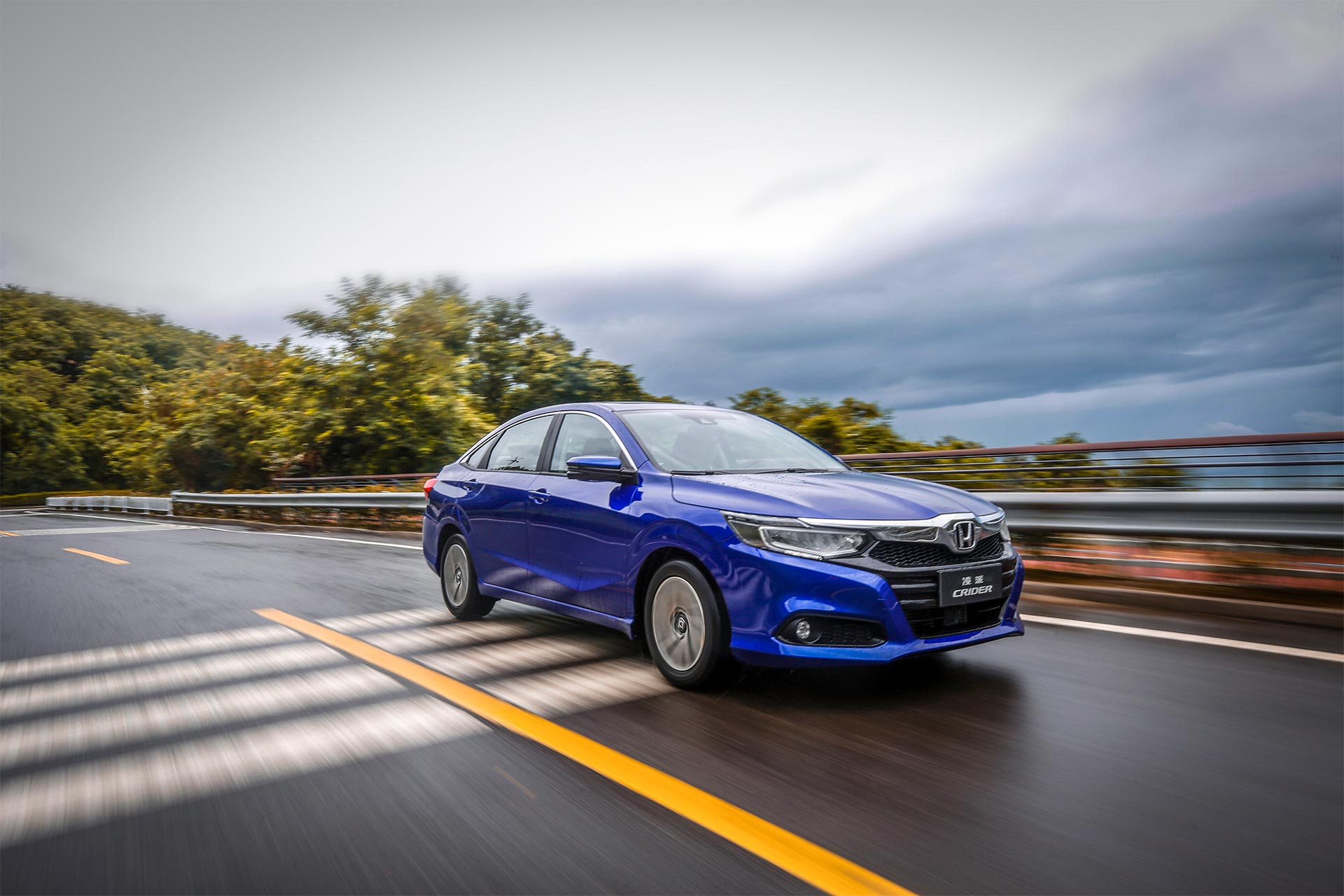 十万落地合资车省油耐用,家用省油省心安全空间大的合资车