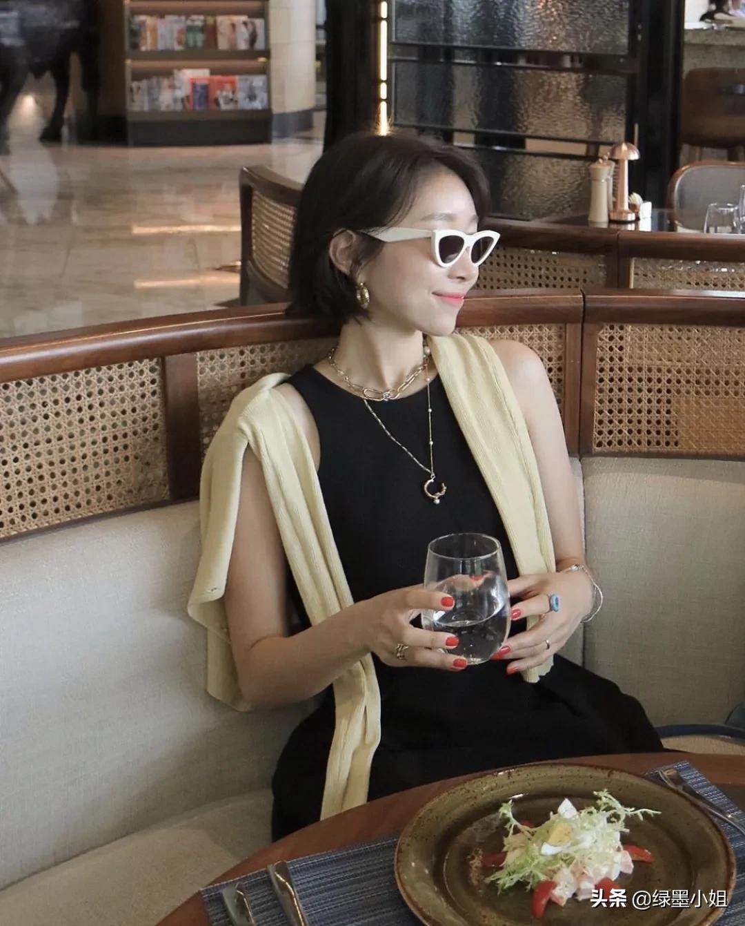 韩国女神jessica白色礼服,jessica日常穿衣搭配