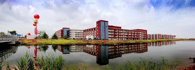 连云港华杰实验学校优点,名校巡礼海南中学