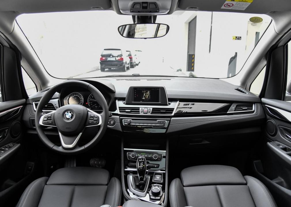 宝马7座落地多少钱,宝马车7系落地多少钱