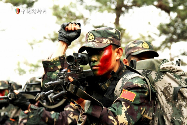 武警特战和解放军特种兵哪个厉害,中国特警和中国特种兵哪个厉害