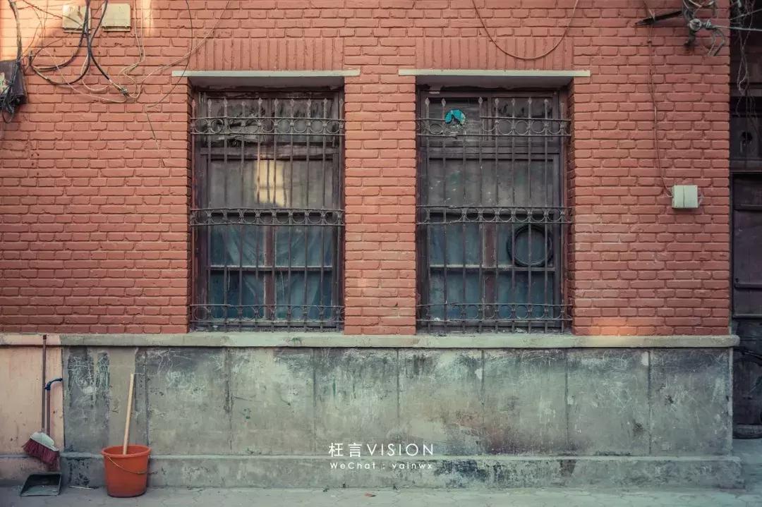 小白楼是指哪个楼,什么叫小白楼