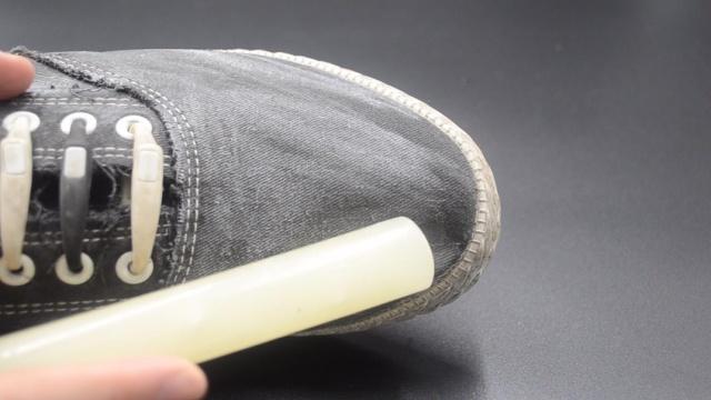 下雨天防止鞋子进水小妙招,下雨鞋子防止淋湿小技巧