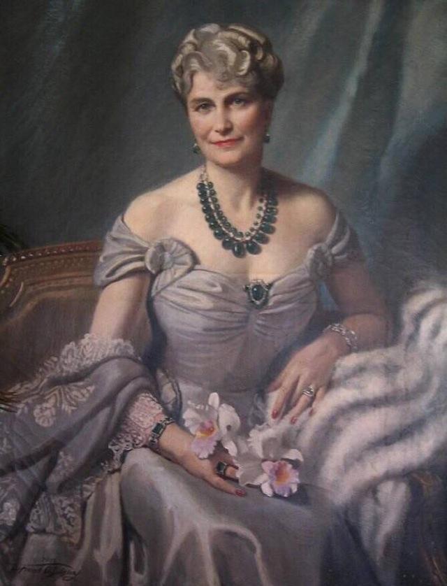 特朗普为三任美女老婆买大钻戒，可比竞选总统“认真”多了