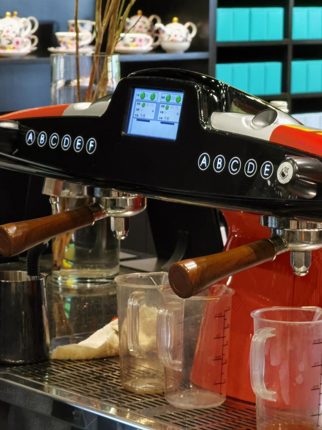 鑼朵簩鏂板搧,鑼跺晩浜屼腑瀹炲姏鎷呭綋