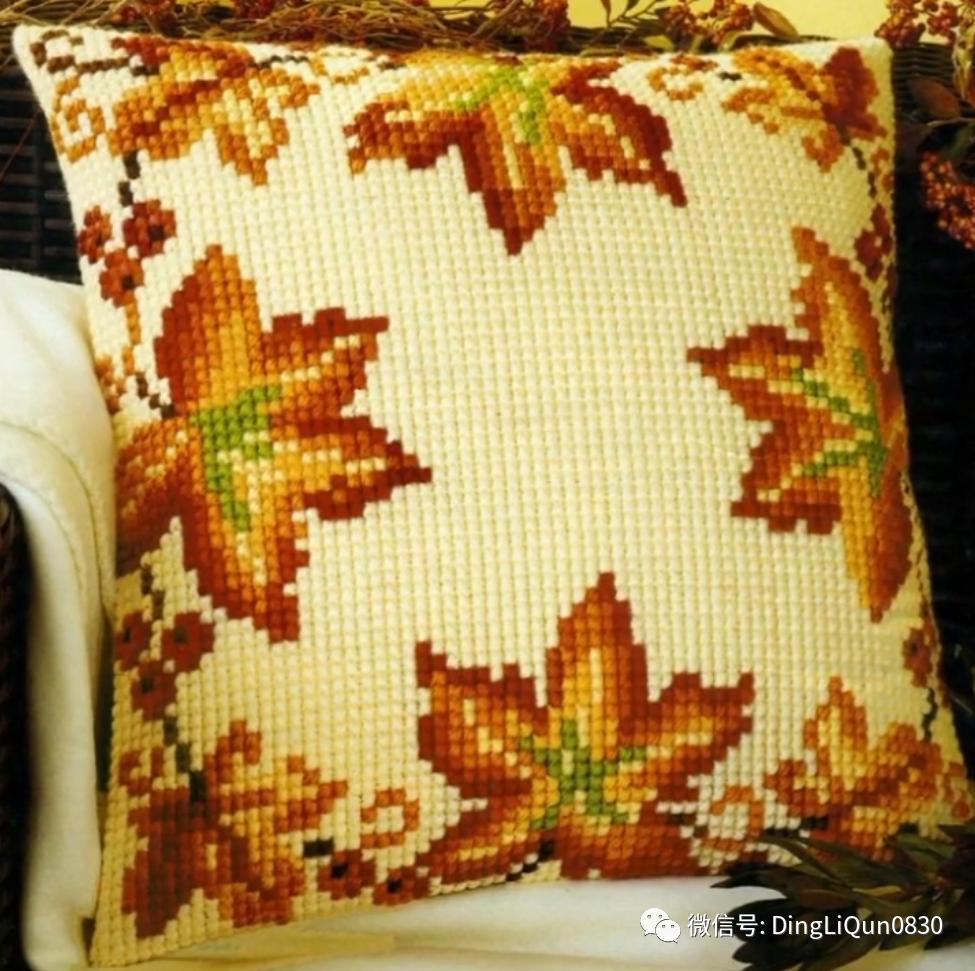 绣好的十字绣抱枕,十字绣新款圆形抱枕图案大全