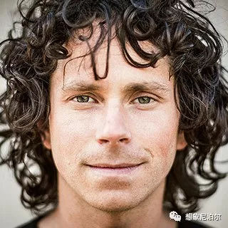 JimReynolds徒手攀岩菲茨罗伊峰引轰动，国际攀登高手纷纷表见解