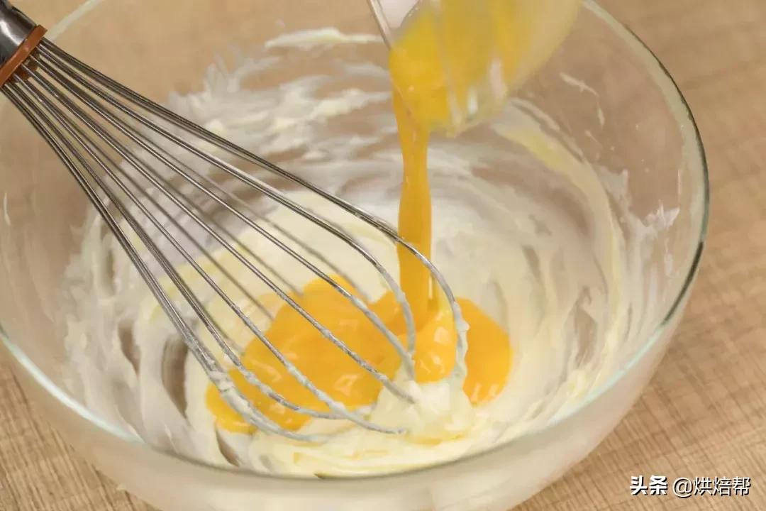 最基础的黄油曲奇简单又好吃,非常香酥的一款曲奇饼干超好吃