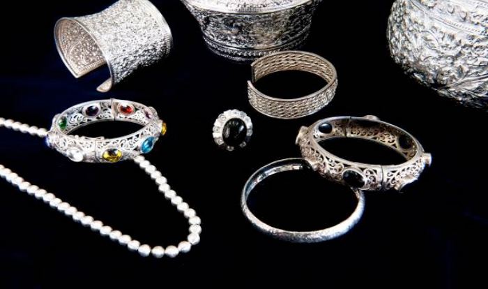 怎么从网上购买泰国品牌衣服,曼谷哪里购买泰国本地品牌服装