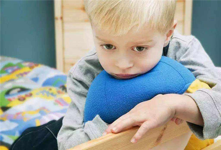 成年人社交恐惧症脱敏训练100条,怎样矫正少年儿童的社交恐惧症