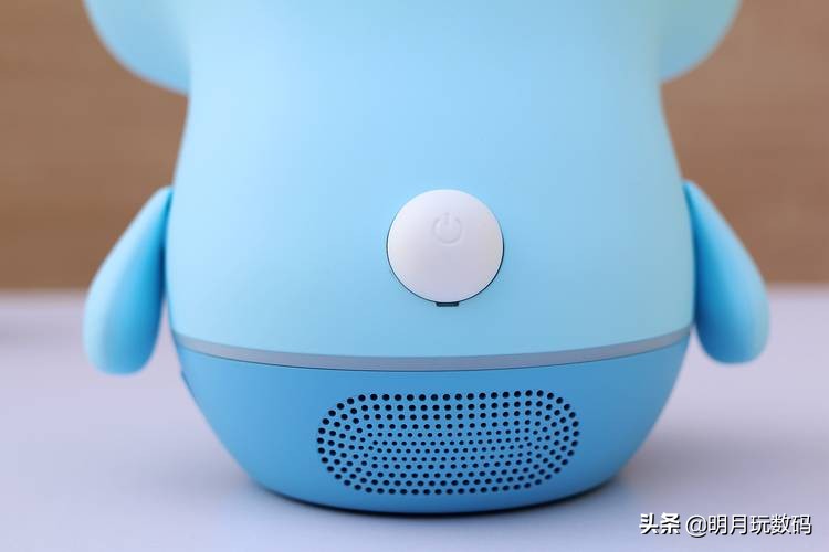 送给孩子更多的陪伴——云知声聪聪AI陪伴教育机器人开箱