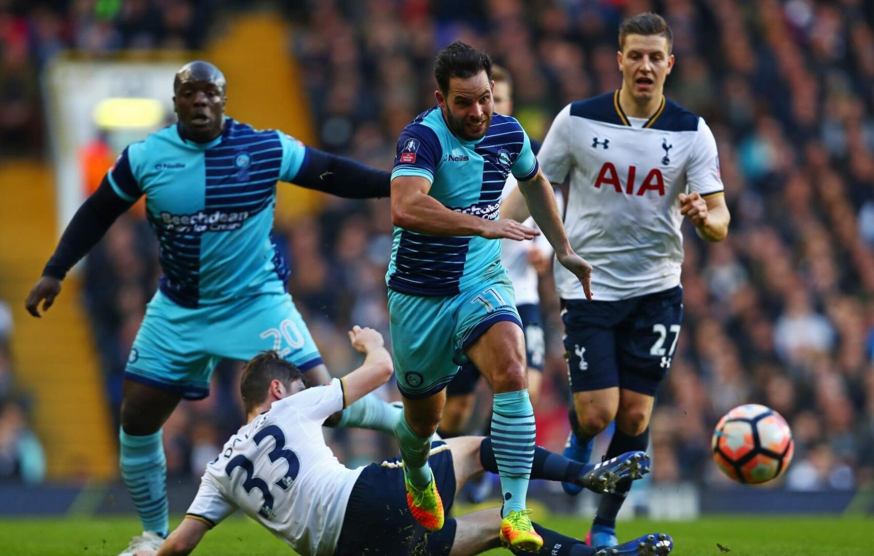 英甲威科姆,威科姆对吉灵汉姆