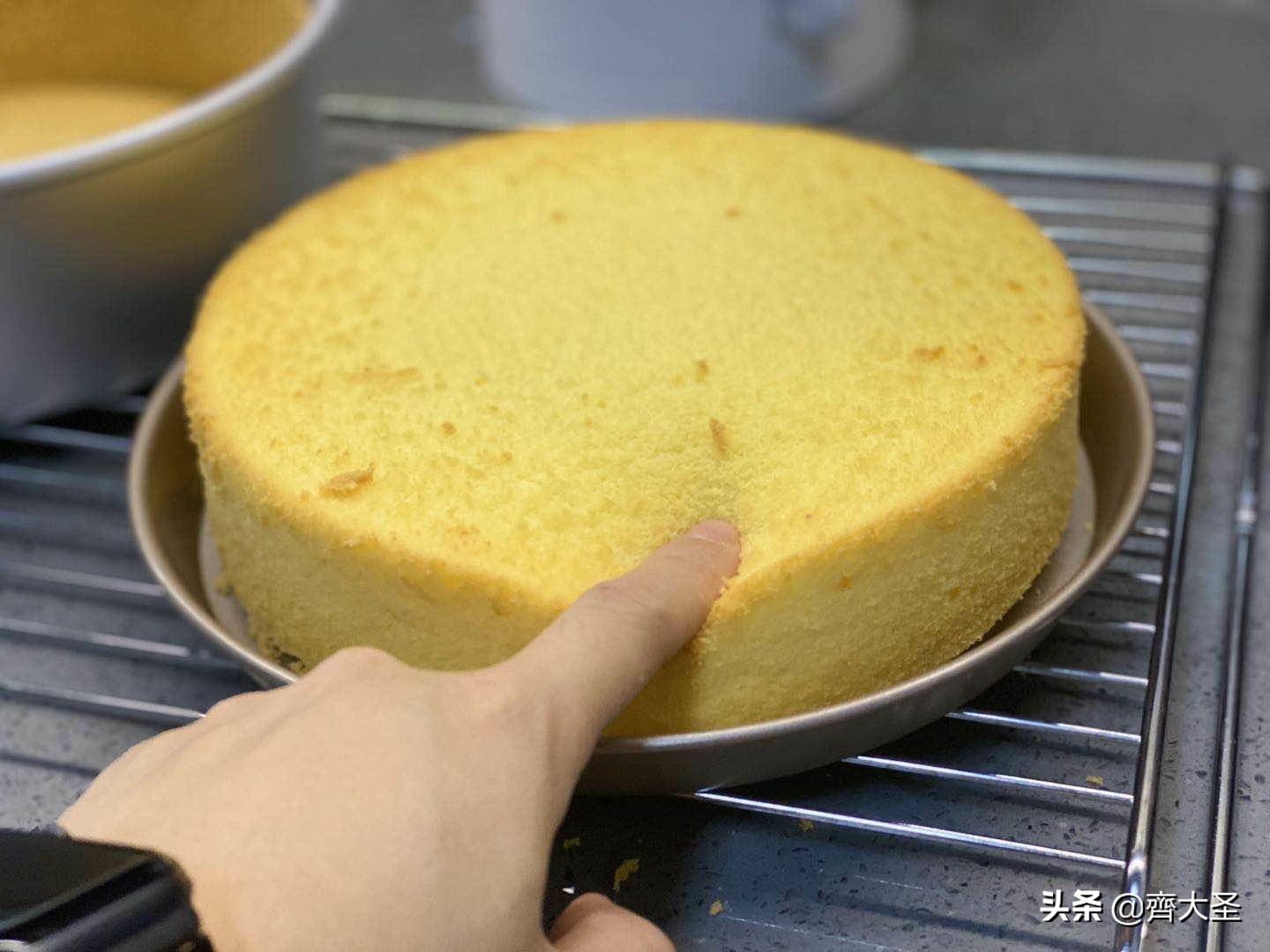 戚风蛋糕的做法烤箱版用什么,戚风蛋糕用烤箱做的教程家庭版