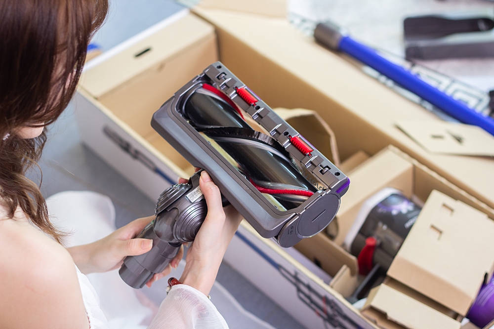 戴森v11吸尘器能吸多大颗粒,原装戴森v11吸尘器吸头介绍