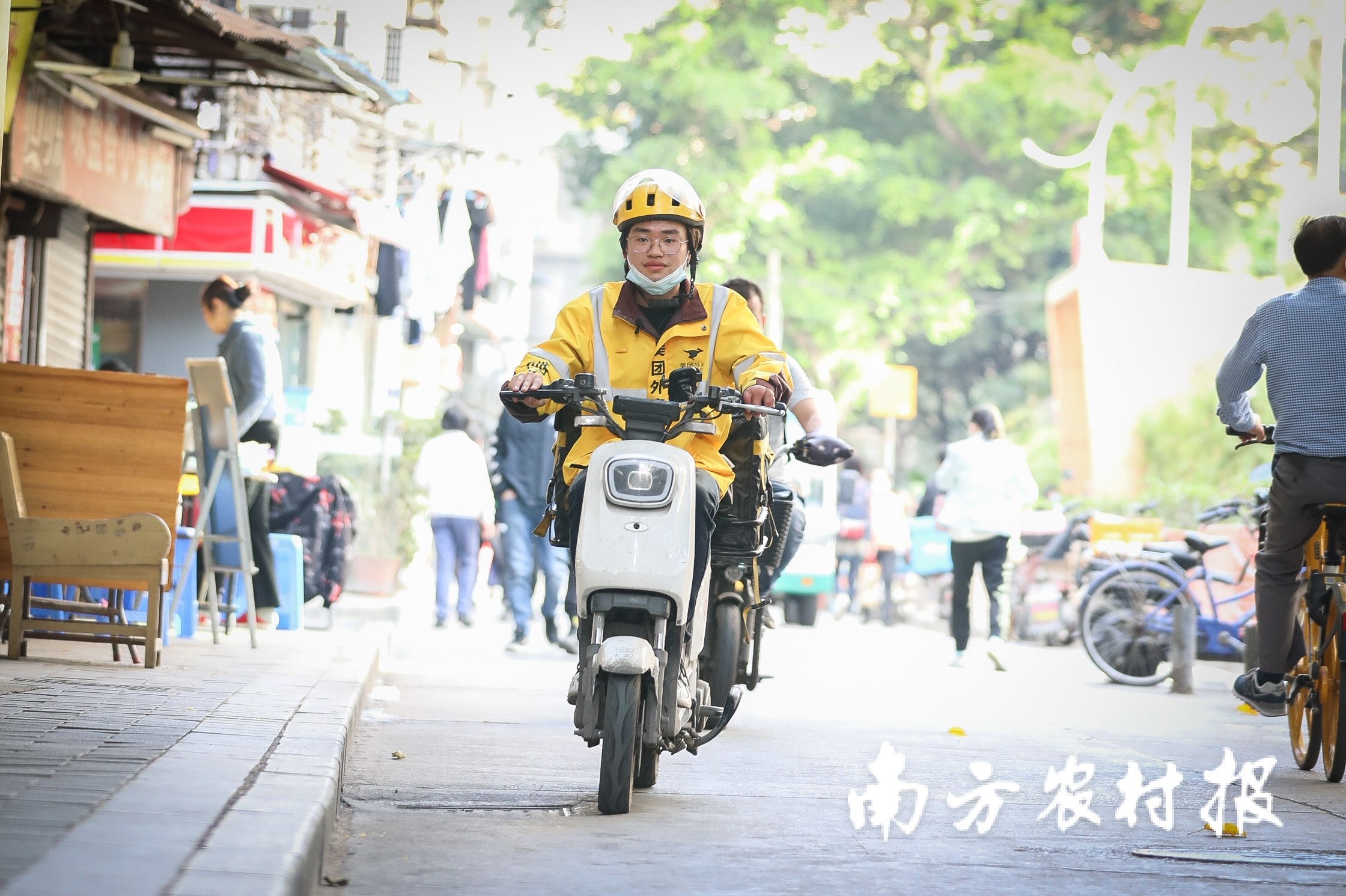 留粤过年奖金高，外卖骑手小哥来年想带个女朋友回家