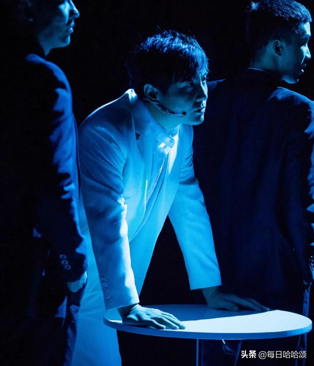 沈腾小时候的照片大全,沈腾小时候挨过打吗