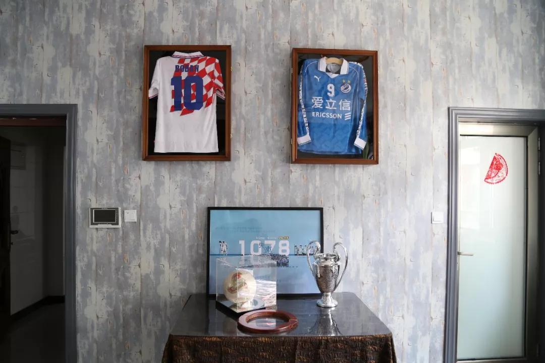 日本足球运动员还原足球小将,最真实的日本足球小将