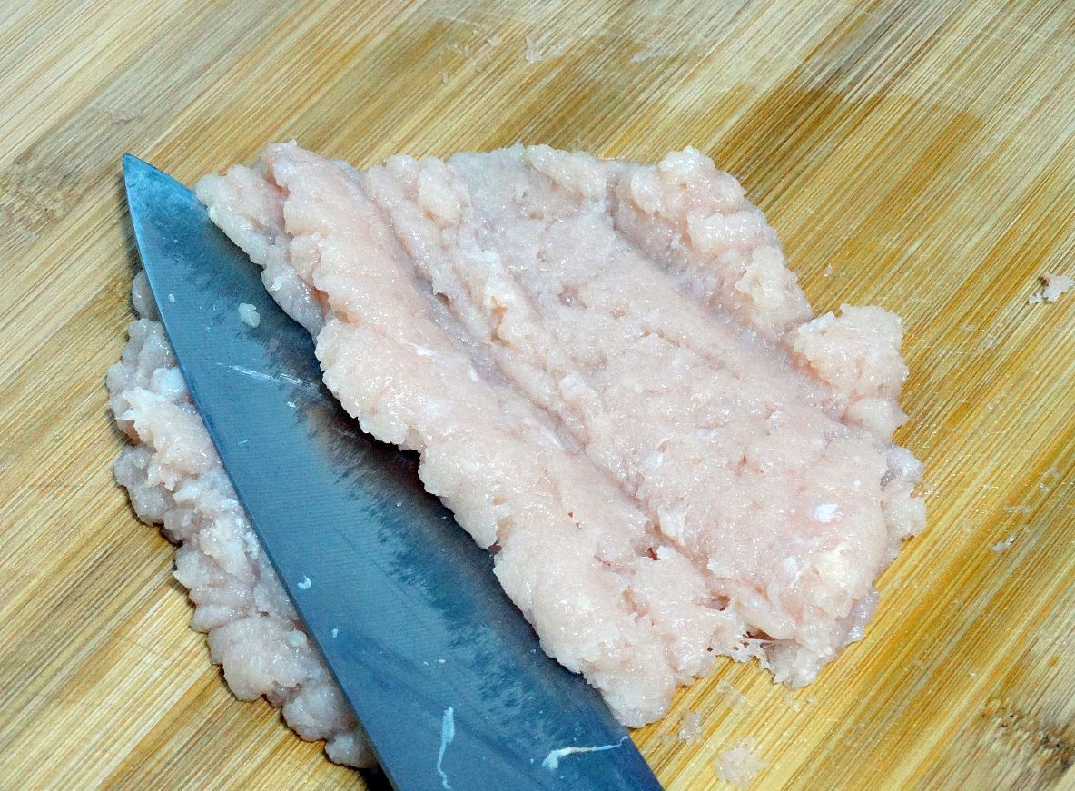 用鸡做馄饨汤怎样做才好吃,包小馄饨肉馅怎么调好吃