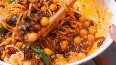 热腾腾麻辣火锅,8d魔幻山城重庆美食街