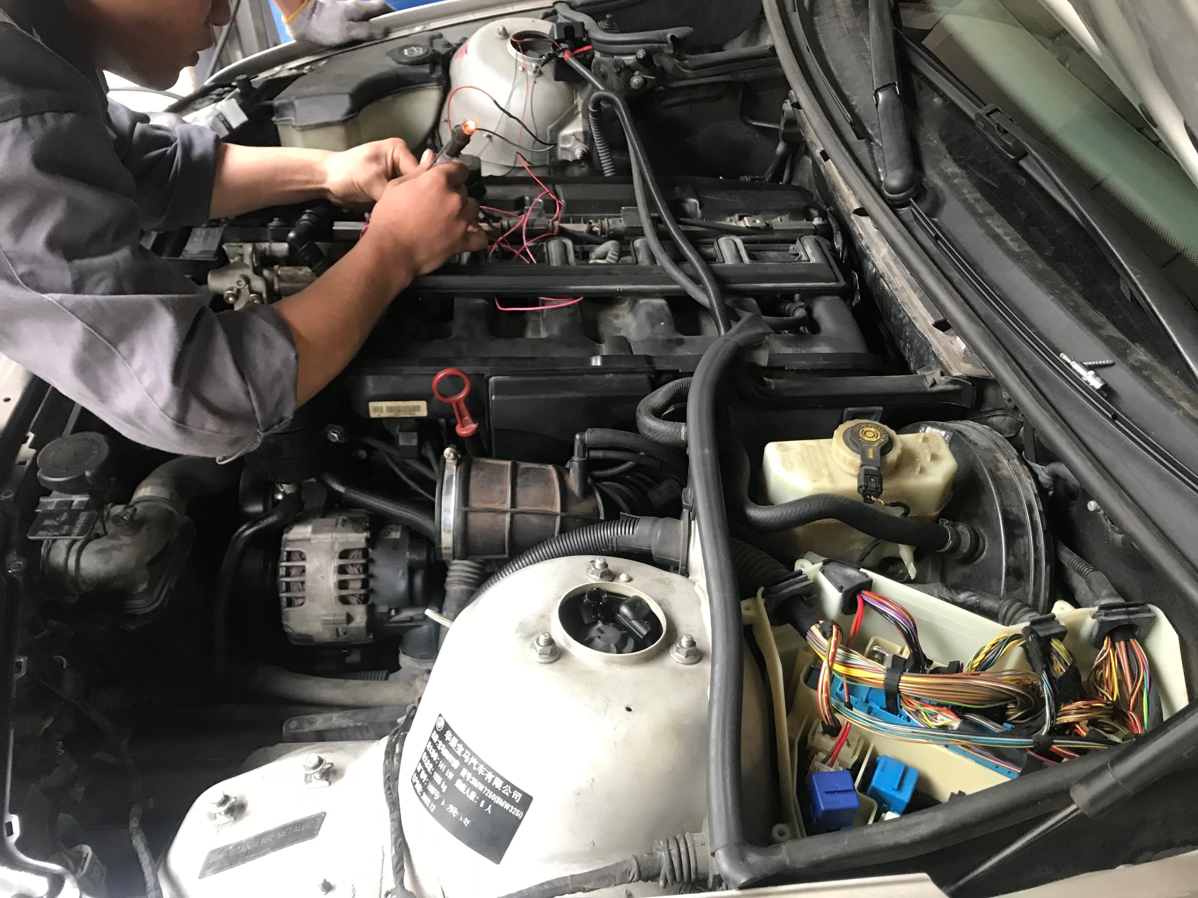 宝马e46325ci测评,宝马e46325i是国几