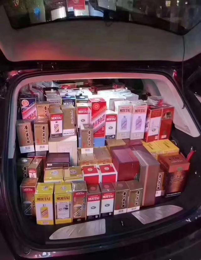 人民需要地摊，地摊需要五菱，盘中身价倍翻“地摊概念股”迎风口？