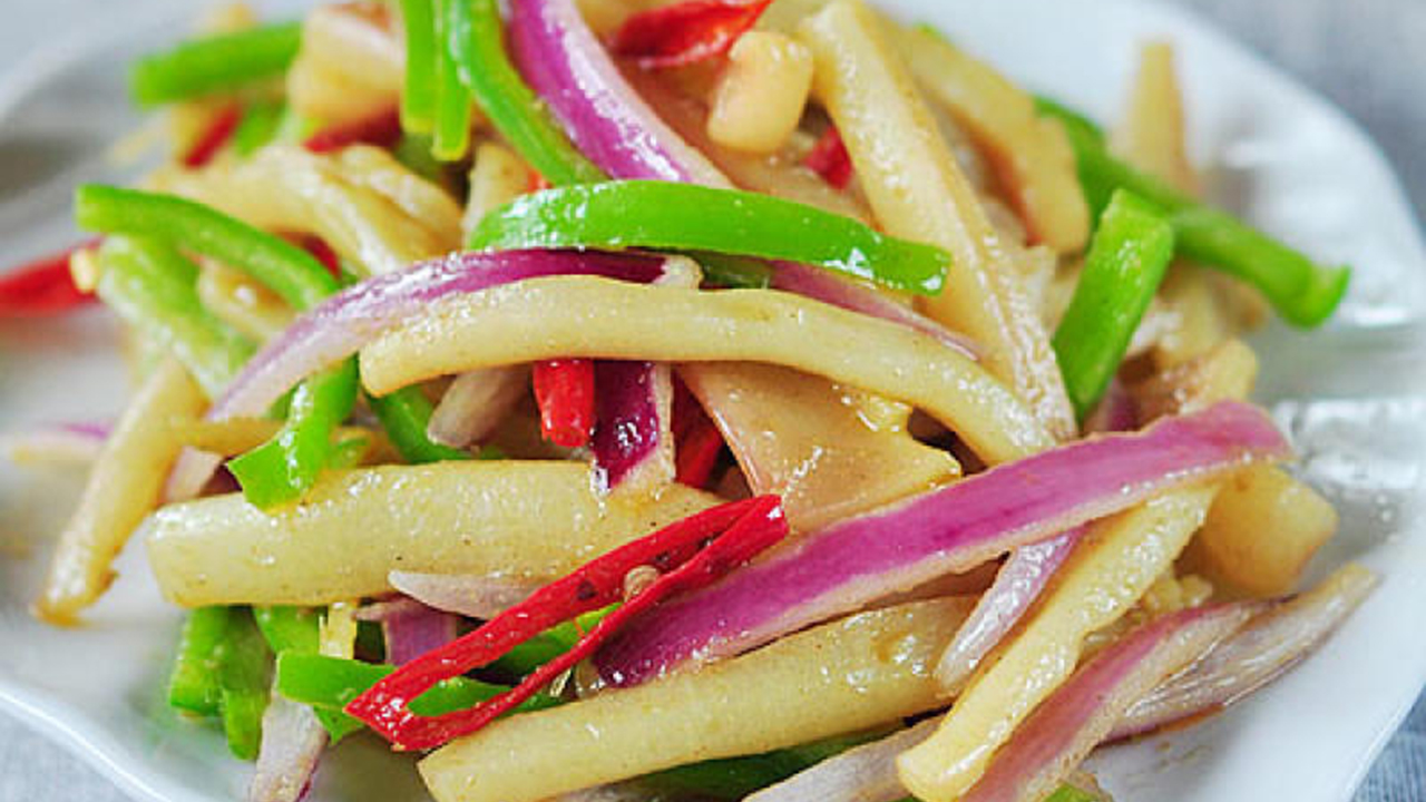 做这道香辣鱿鱼丝好吃到停不下来,湘菜爆炒干鱿鱼丝怎么炒好吃