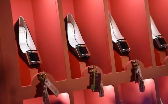 世界上最美的十大高跟鞋,这才是世界上最漂亮的高跟鞋