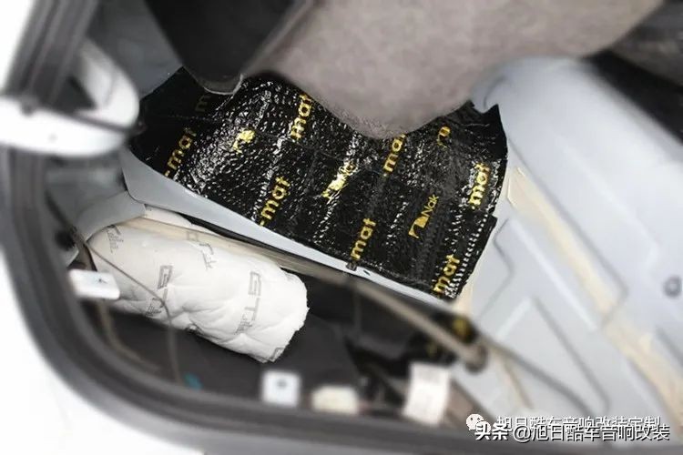 长安悦翔v3换音响,长安悦翔v5改音响