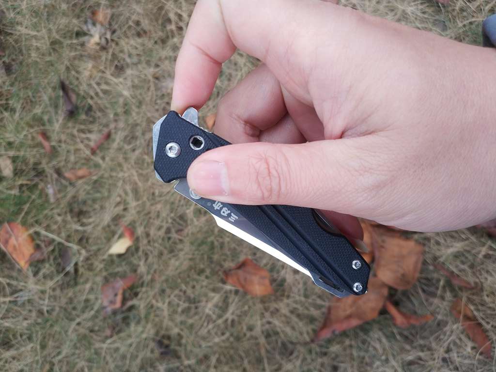 三刃木折叠小刀户外测评,三刃木折叠小刀怎么玩