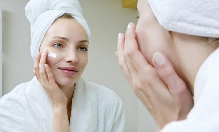 一款好的妆前乳打造完美底妆,想让底妆更持久的化妆次序