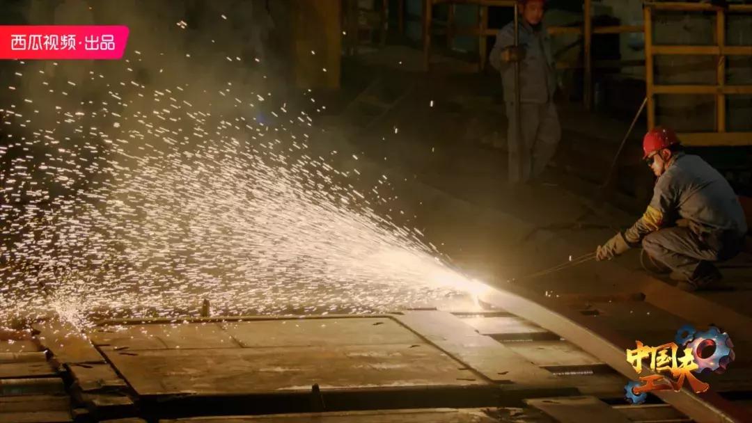 一支圆珠笔，划开“中国工厂”的真实面纱