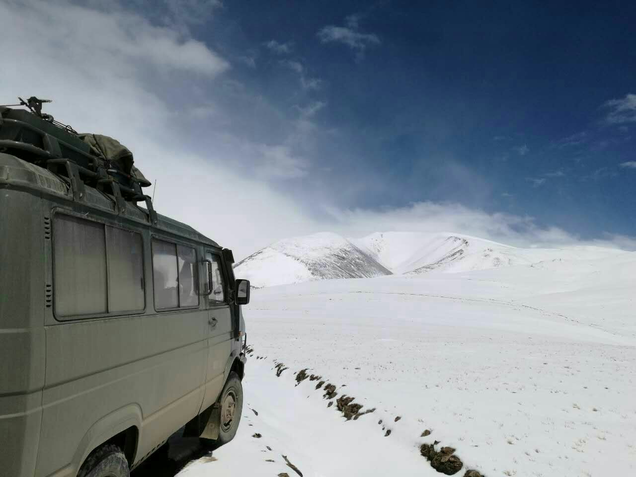 床车如何实现用热水,床车怎么解决用水问题