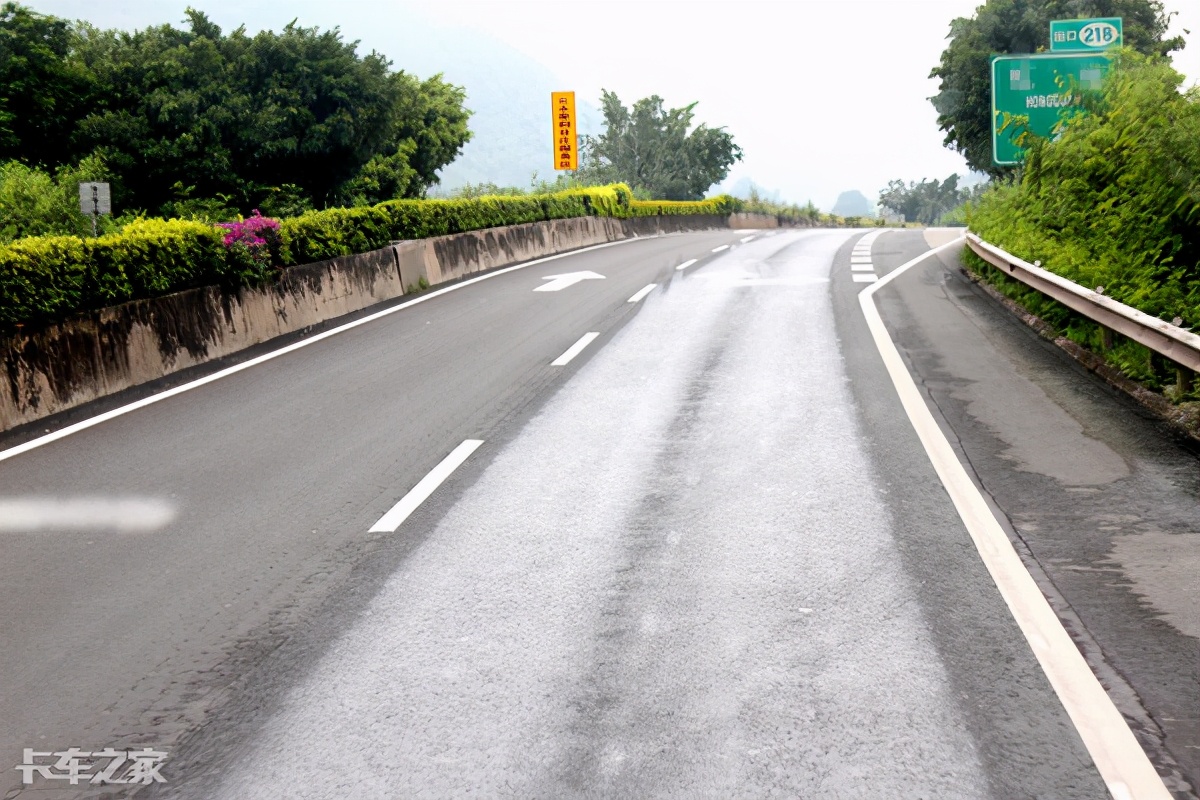 解放轻卡虎vh首保一般多少公里,解放虎vh高速跑多少最省油