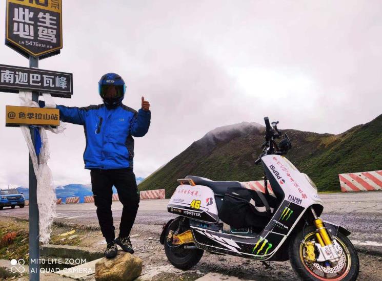 24岁小伙8天骑行800公里去上学,男孩25天骑行1400公里