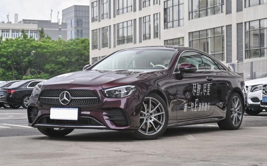 大气的造型新款奔驰e级实车,奔驰e级双门敞篷轿跑配置与售价