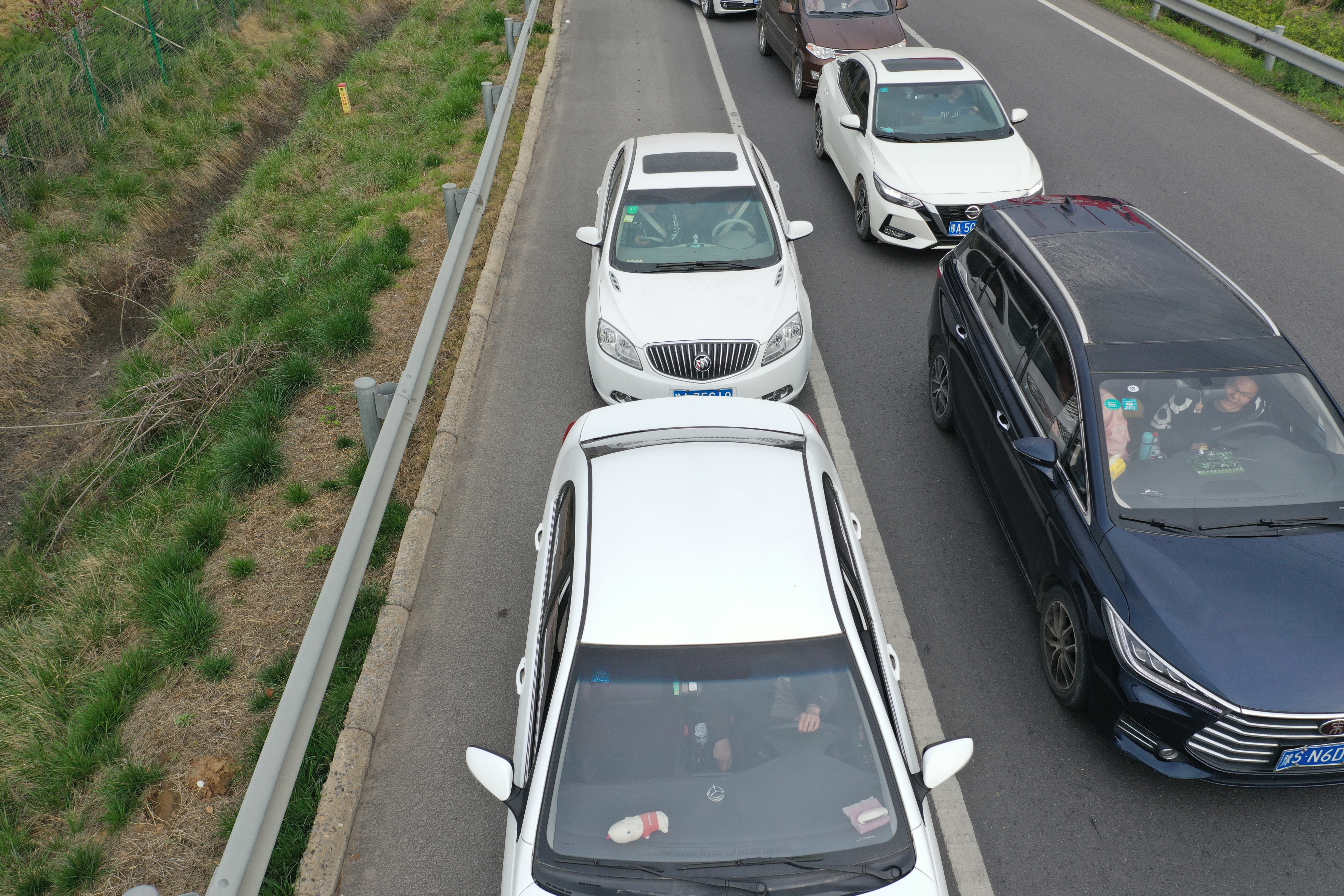 为什么高速公路有无人机,高速公路飞无人机