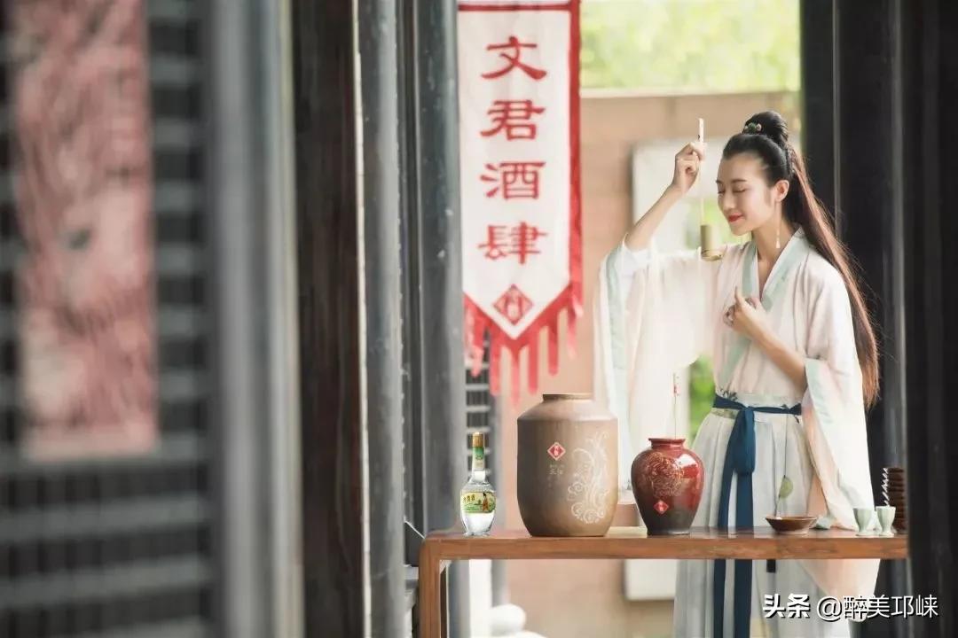 为什么有的人投资眼光很准,为什么越来越多的资本想投资酱酒