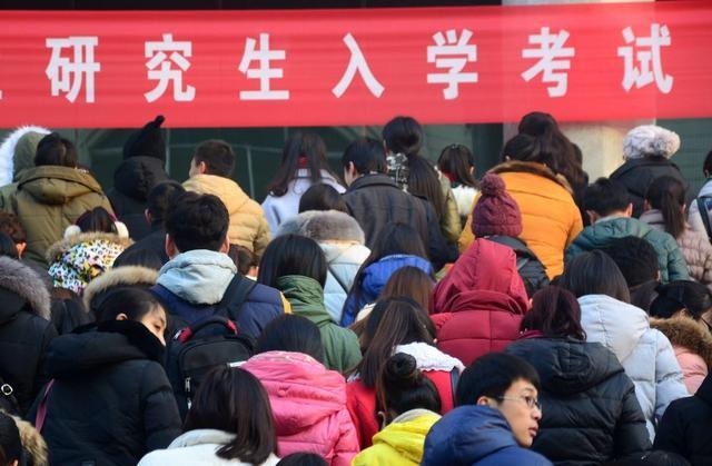 “推免生”的处境尴尬吗？大学生该选择保研还是考研呢？别选错了