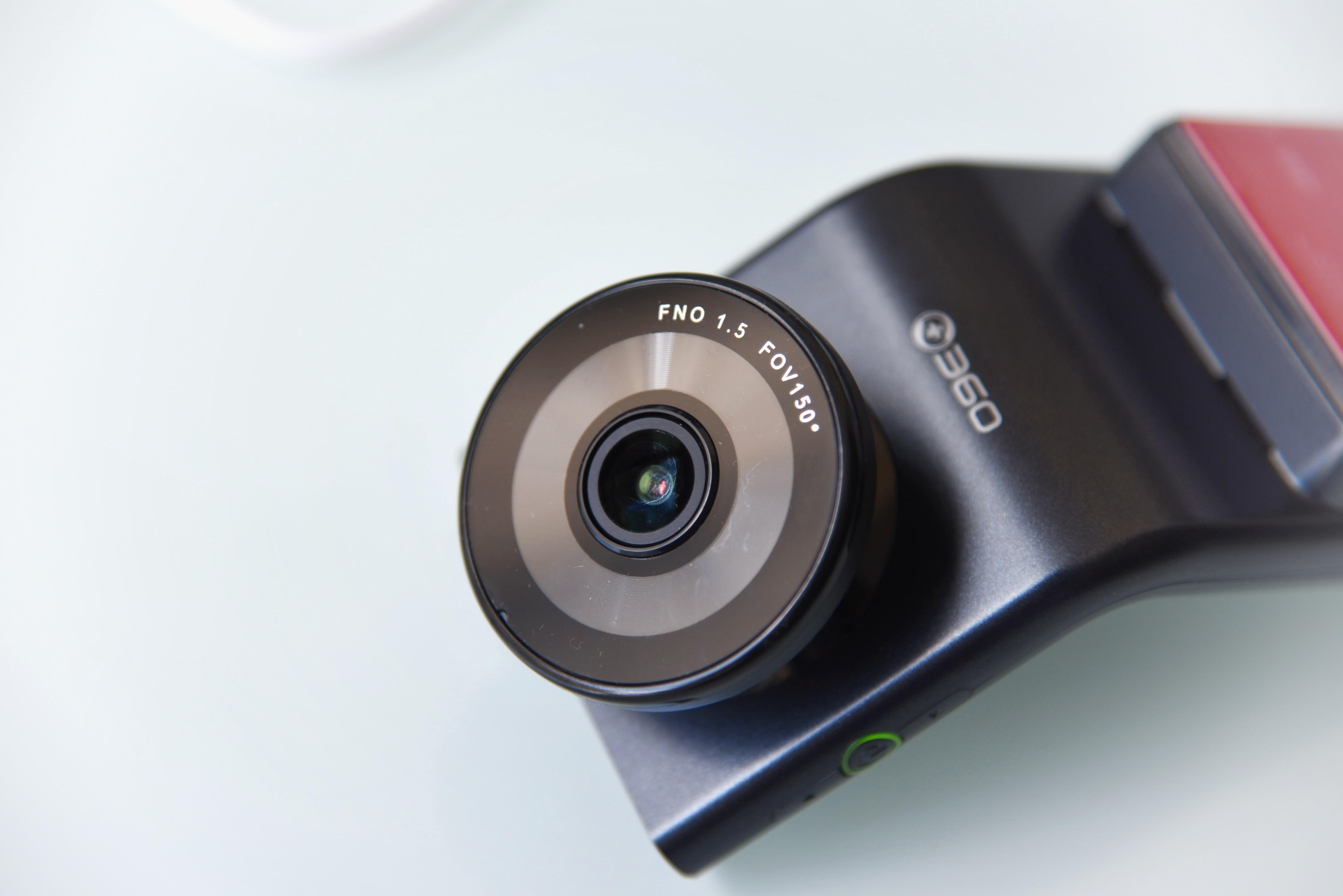 性能最佳的行车记录仪如何选购,如何选购一款好的行车记录仪品牌