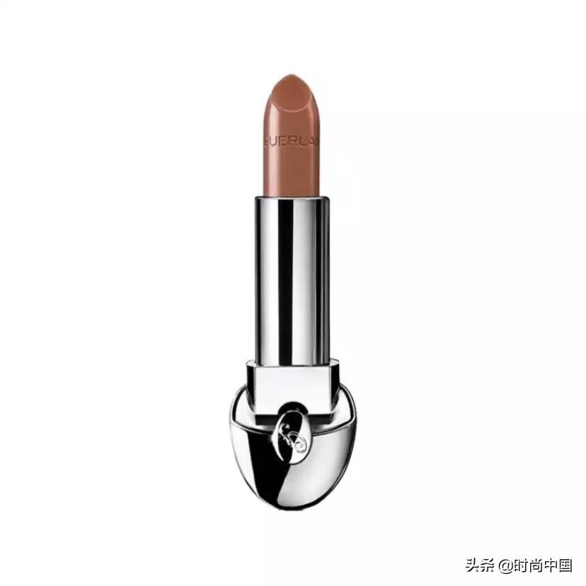 宅家一个月，请先涂了这支口红再去复工