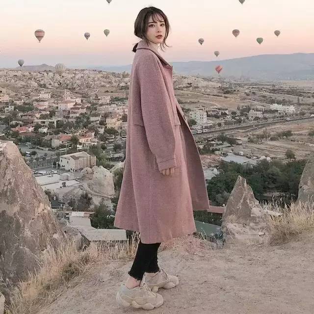 不是我吹，今年毛呢外套确实比貂绒好看，尤其适合小个子女生穿