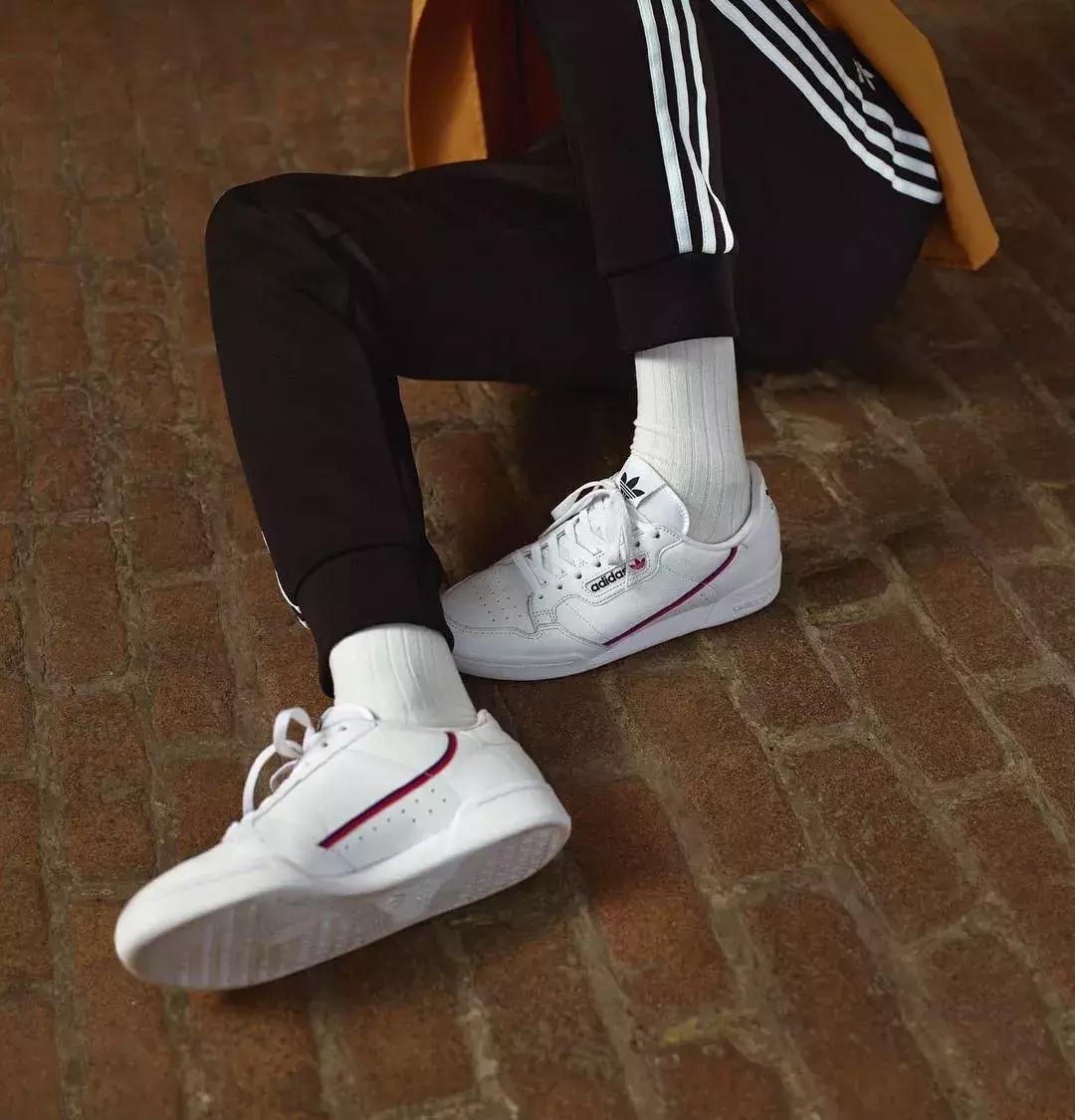 潮流时尚小白鞋透气百搭,潮流鞋多帅