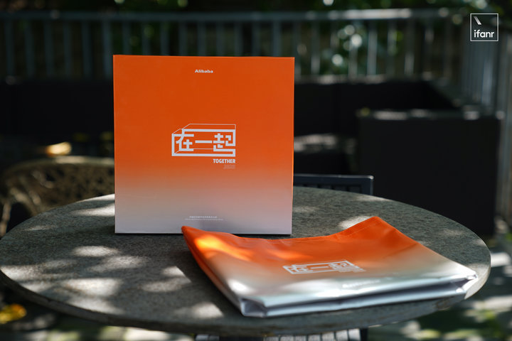 开箱视频月饼盒,月饼盒包装对比分析