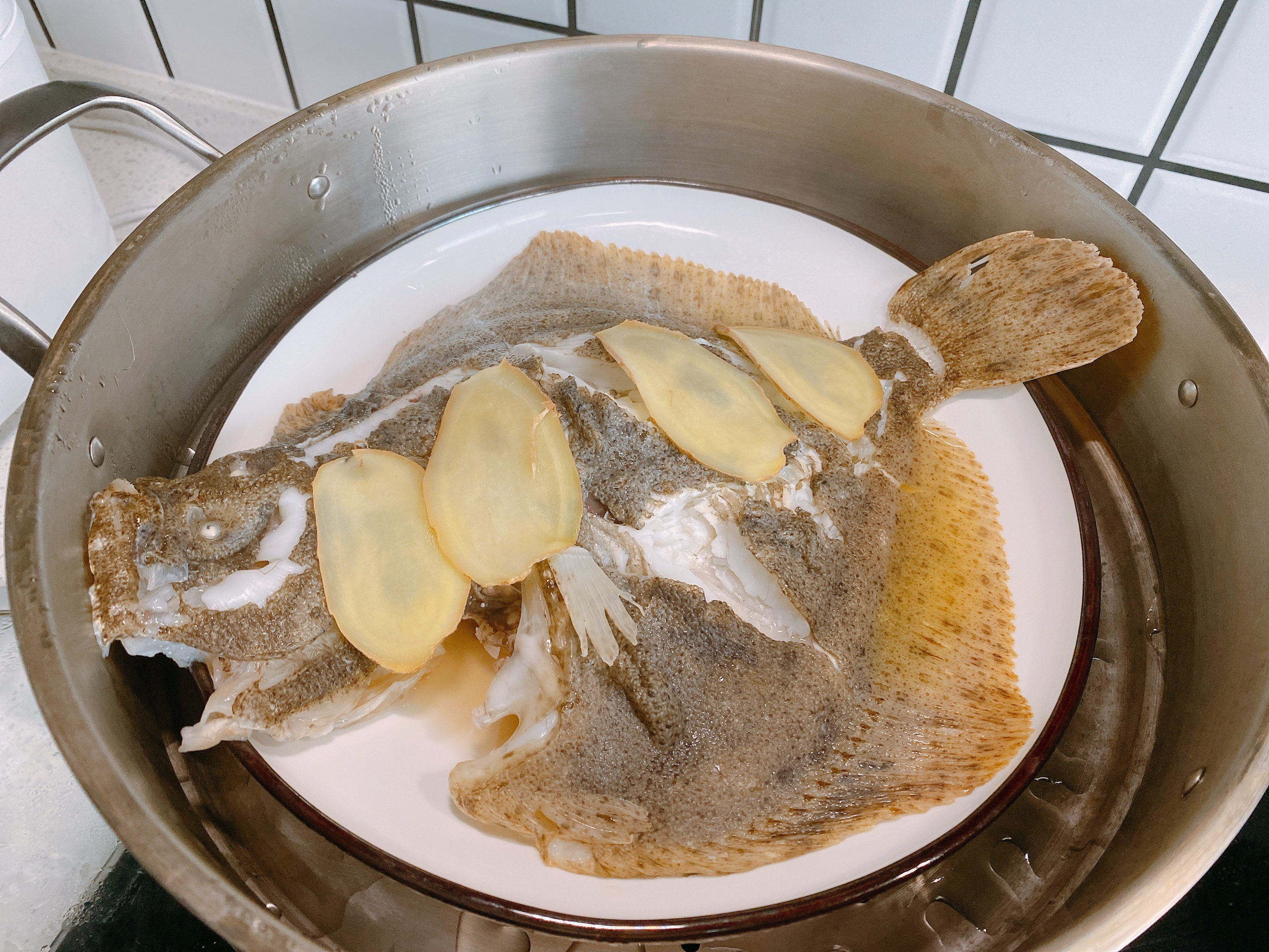 清蒸多宝鱼怎么做需要蒸多长时间,清蒸多宝鱼的正确做法